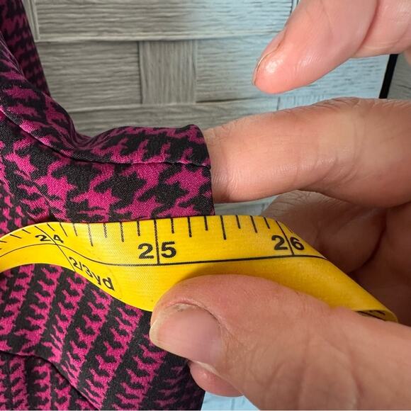 Evri houndstooth long sleeve, mini dress, burgundy, black academia plus size - Picture 8 of 11